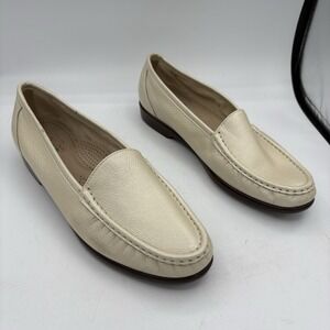 SAS Shoes Womens Size 10 M Loafers Cream White Comfort Slip On TriPad Casual USA